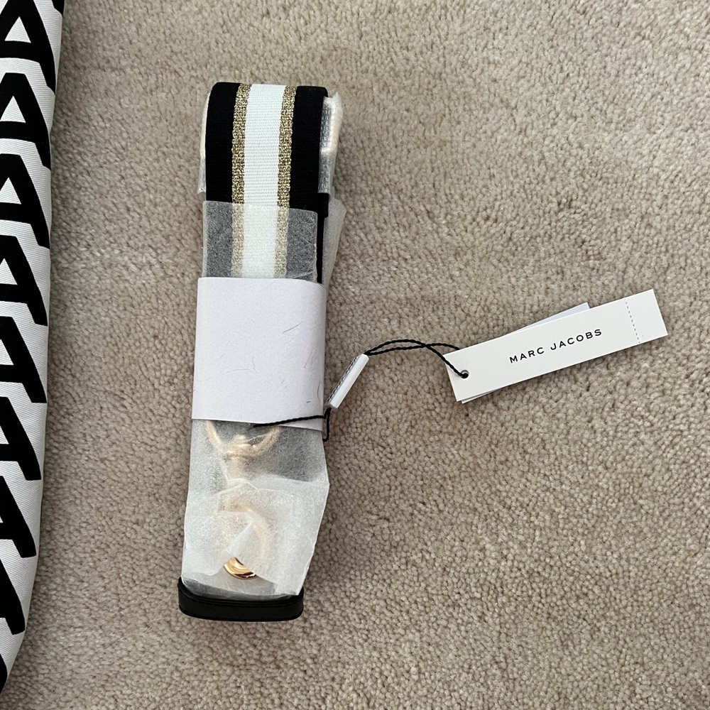 Marc Jacobs “The Tote Bag” Strap Beautiful, black and gold design. New.